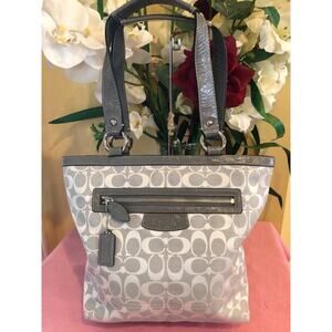 COACH F14693 Penelope Signature Lunch Tote Handbag Purse (P500)